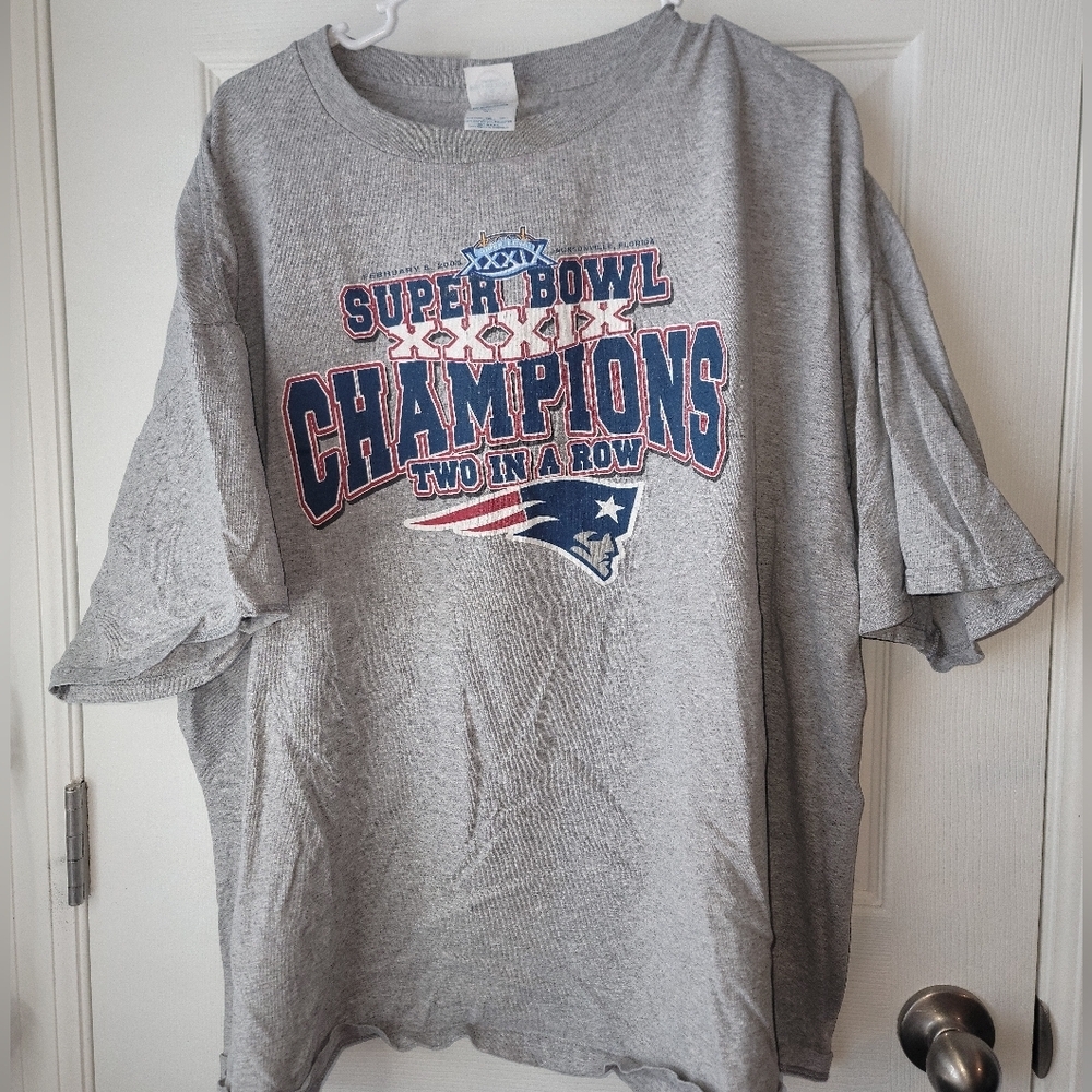 Mens NFL 2005 Back To Back Super Bowl Champions New England Patriots 3XL